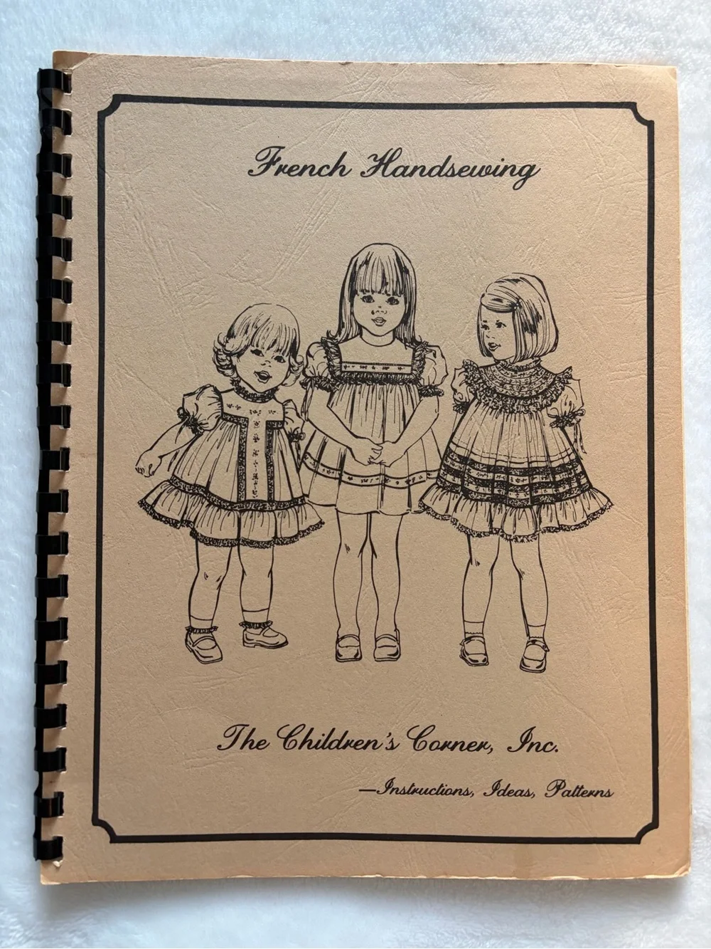 Vintage French Handsewing Booklet - Hand Sew Pattern Book Girl Dress Old (1981)